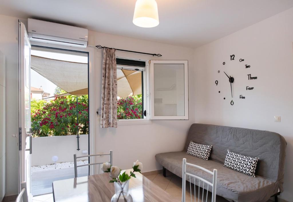 Sofoklis City House with a private Veranda