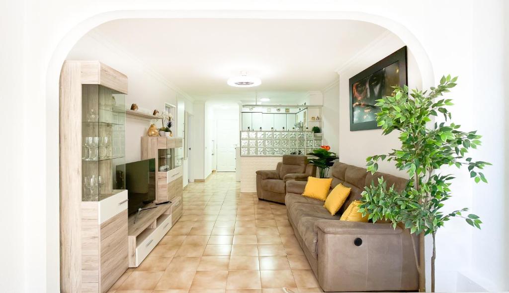 Φωτογραφία από το άλμπουμ του KORALLIA GUESTHOUSE Castle Harbour σε Los Cristianos