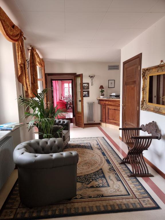Posezení v ubytování Hotel Villa Lauri