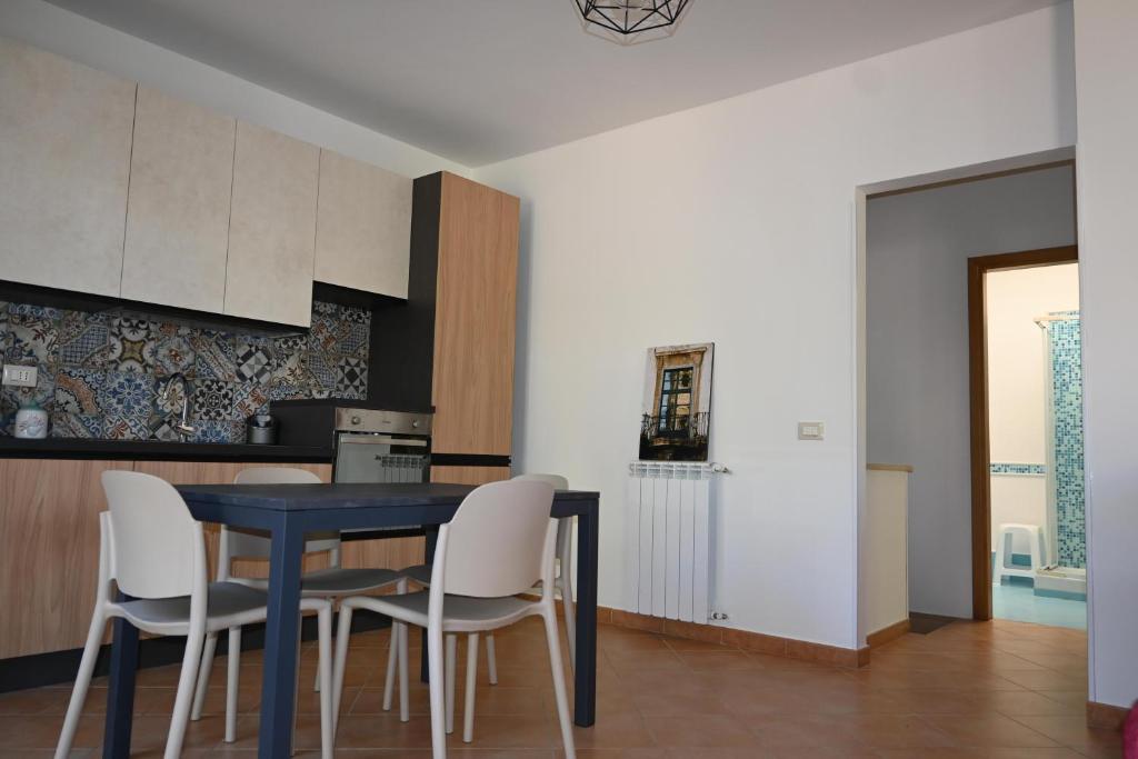 Kuchyňa alebo kuchynka v ubytovaní Chalet Calarossa