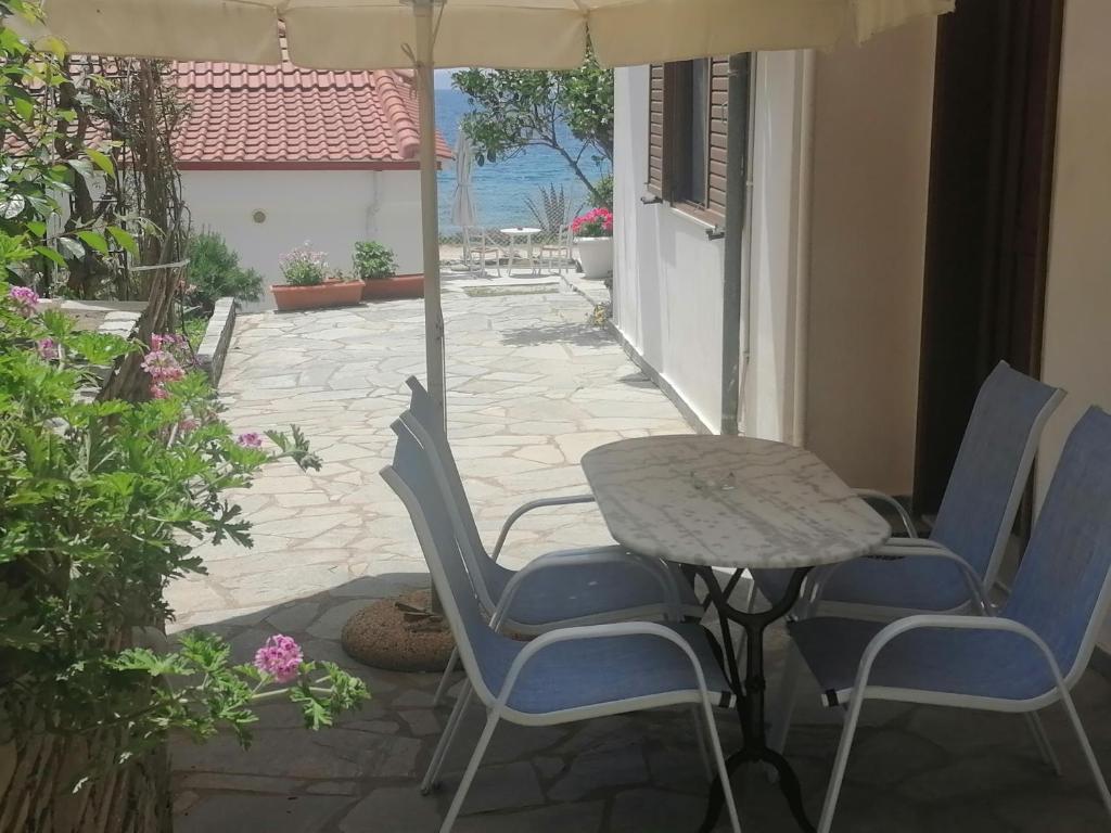Fotografie z fotogalerie ubytování Porto Almira Beachfront Apartrments v destinaci Nikiti