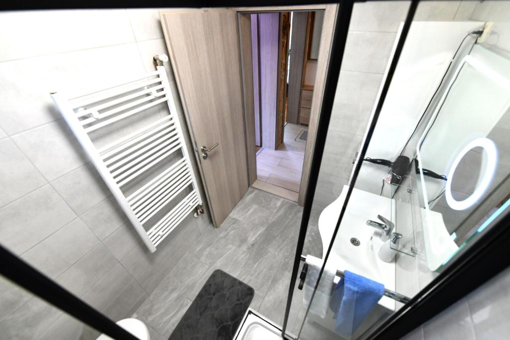 Kúpeľňa v ubytovaní Apartment Mlađen
