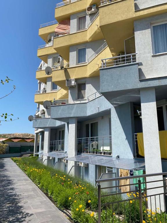 The building in which Az apartmant is located