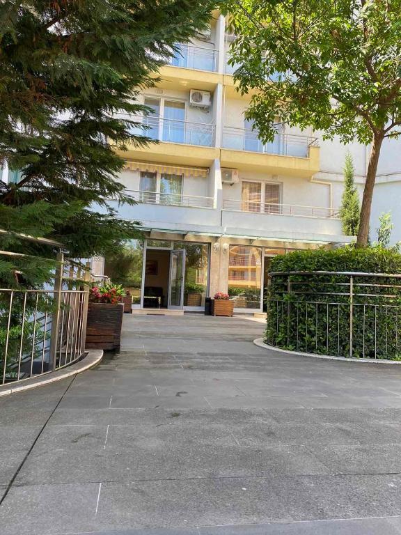 The building in which Az apartmant is located