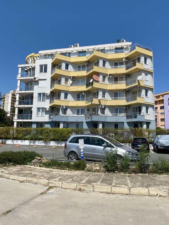 The building in which Az apartmant is located