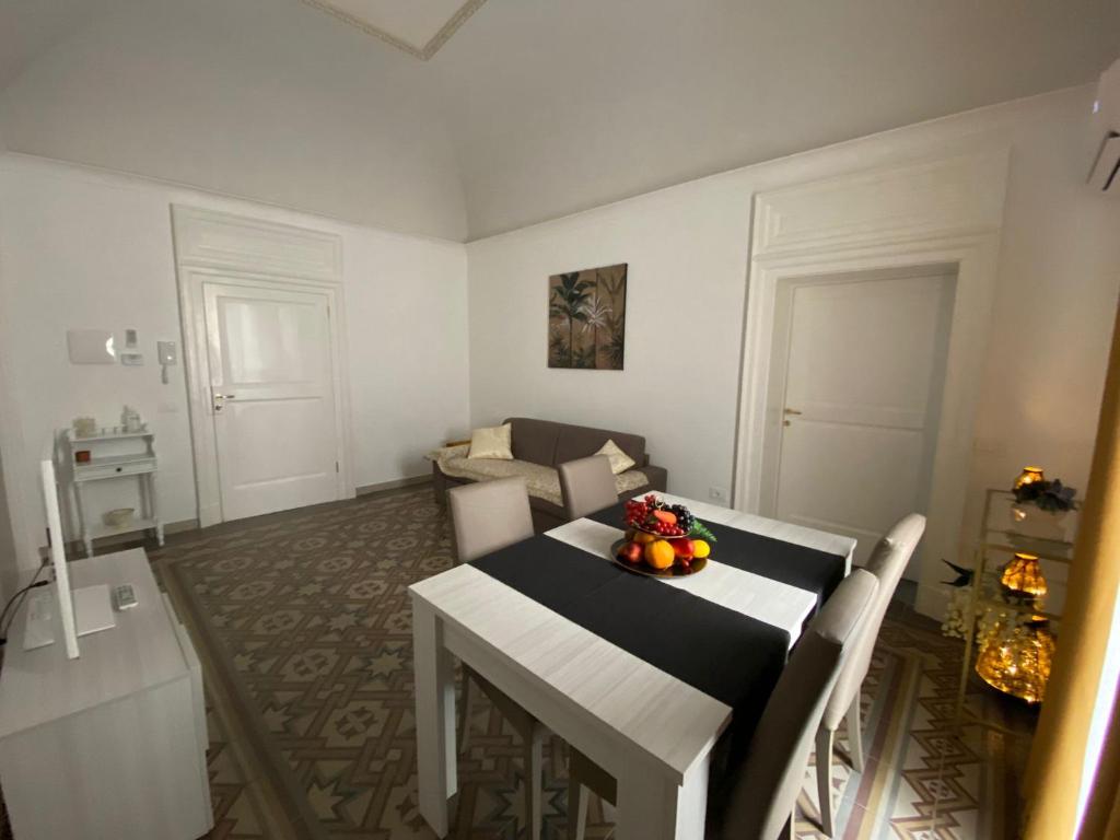 Posezení v ubytování M.Mansion