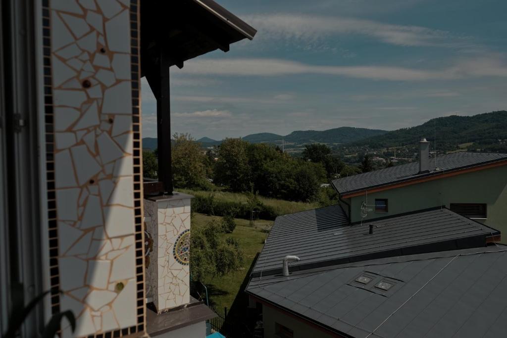 Nespecifikovaný výhled na hory nebo výhled na hory při pohledu z apartmánu