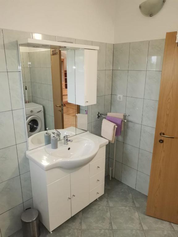 Koupelna v ubytování Trilj Apartman Jurika