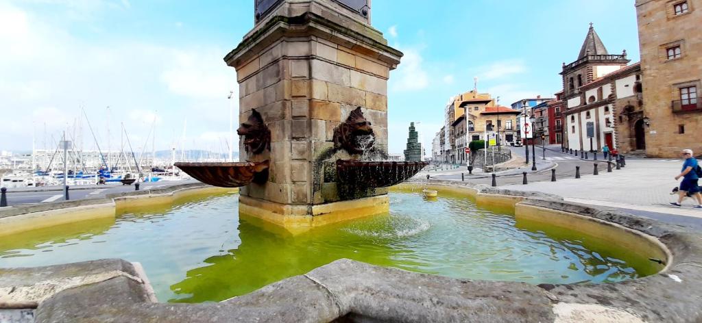 A local landmark close to a vendégházakat