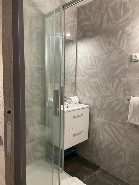 Hôtel Le Thurot- Dijon Centre Gare - Resim 44