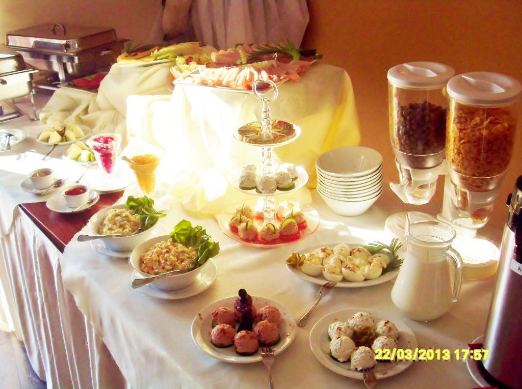 Jedlo v ubytovaní bed & breakfast alebo blízkom okolí