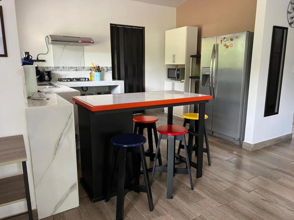 Kuchyň nebo kuchyňský kout v ubytování Encantadora Casa Amapolas