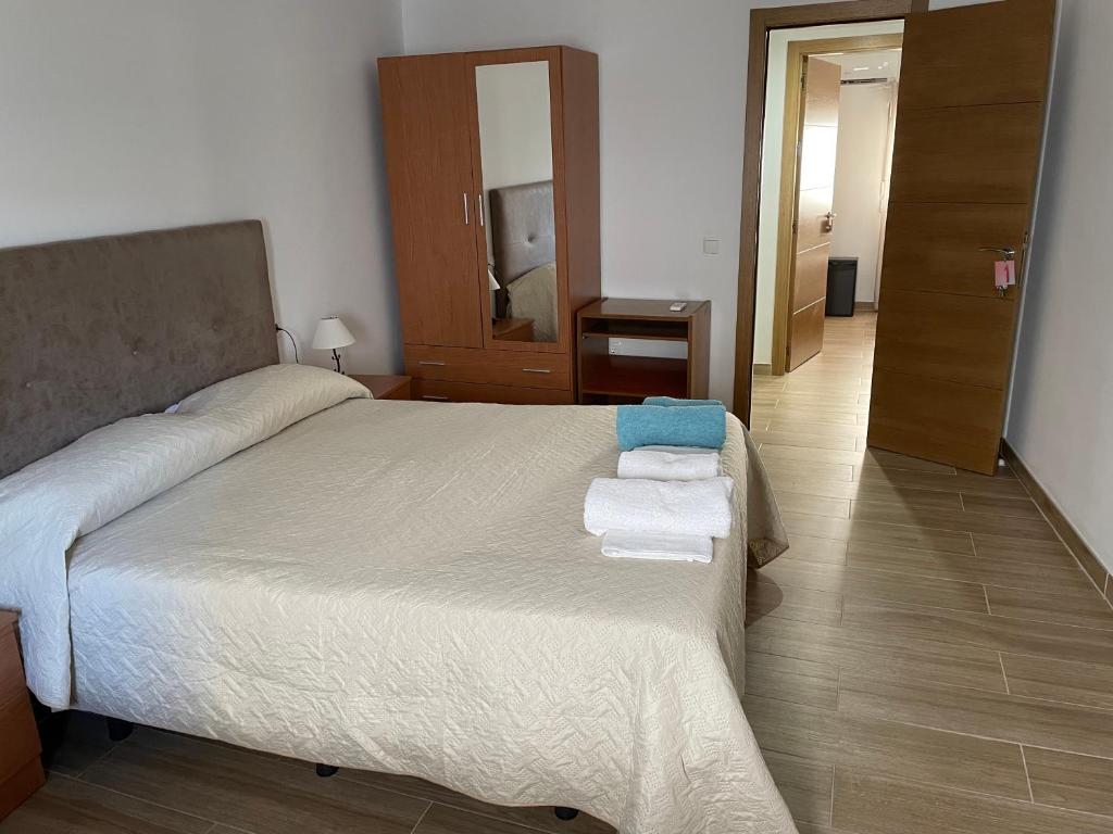 Apartamento nuevo con piscina en el centro "Doña Paca-Ronda" - 2