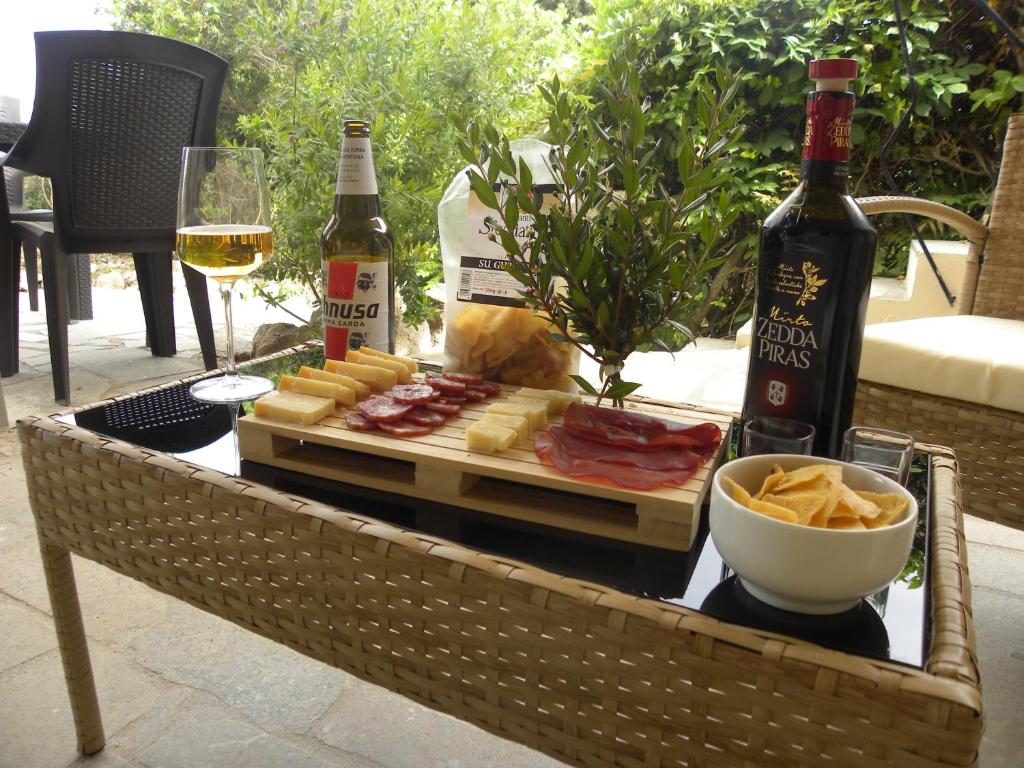 Φωτογραφία από το άλμπουμ του Stanza privata con giardino σε La Maddalena