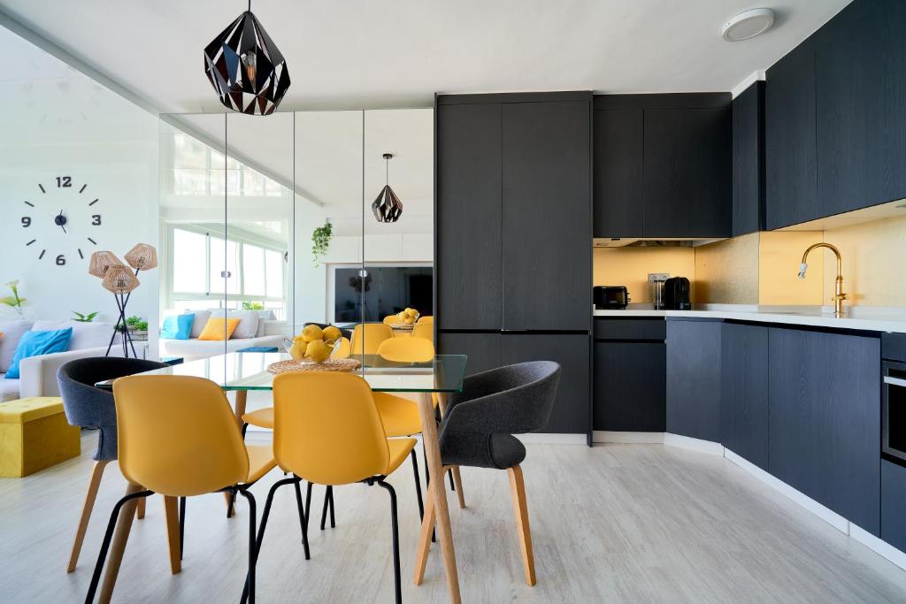 Kuchyňa alebo kuchynka v ubytovaní Luxy Beach Apartment