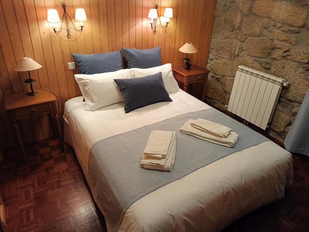 Postel nebo postele na pokoji v ubytování Quinta de Leandres