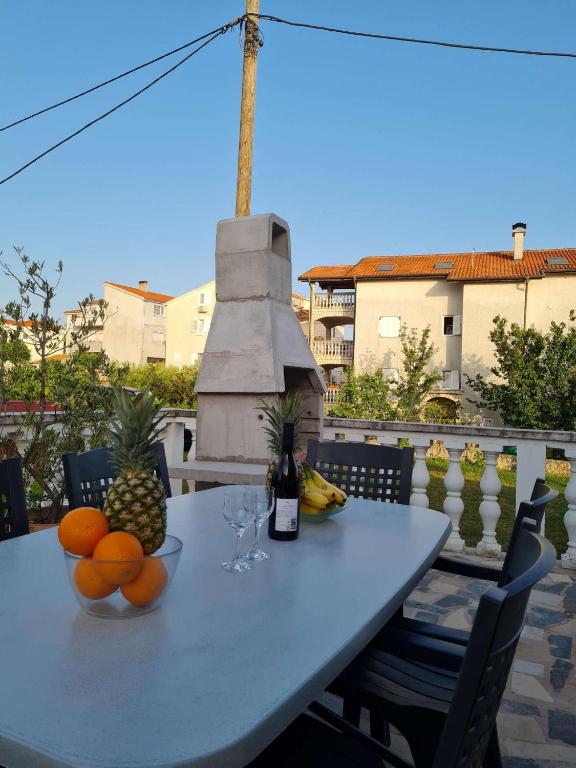 Fotografia z galérie ubytovania Apartmani Lovre i Zara v destinácii Zadar