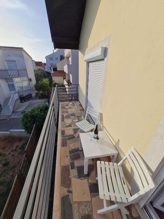 Balkón alebo terasa v ubytovaní Apartmani Lovre i Zara