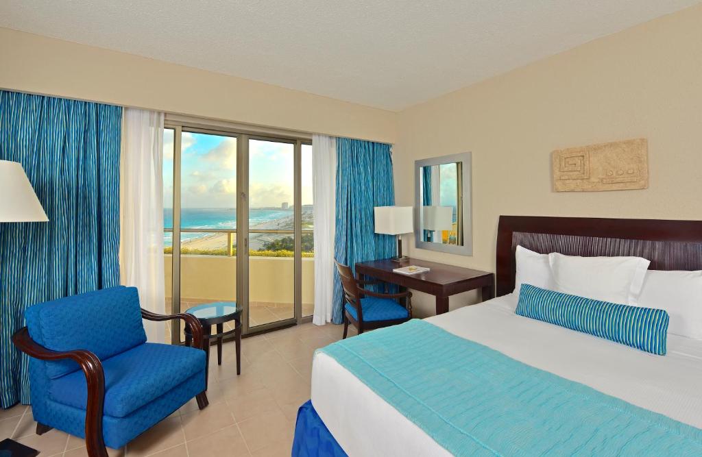 Iberostar Selection Cancún - Ocean View Standard Room (4 Adults)