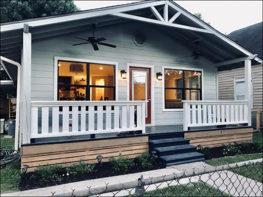 The EaDo House - Housity