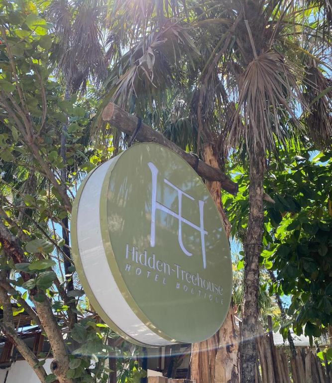 Foto dalla galleria di Hidden Treehouse Tulum Eco-Hotel a Tulum