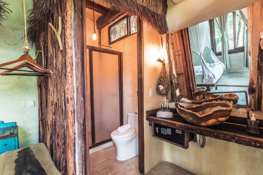 Hidden Treehouse Tulum Eco-Hotel - 豪华双人房间与阳台