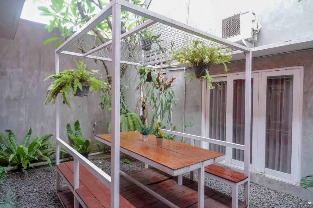 Zahrada ubytování Sans Hotel Absari Yogyakarta