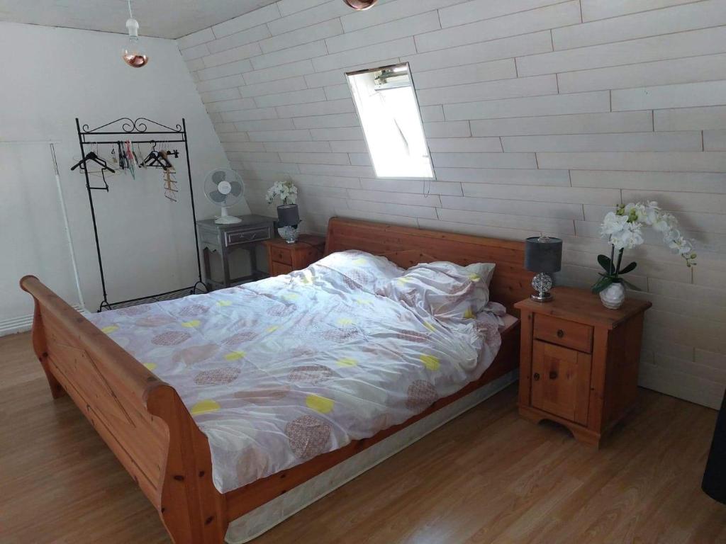 Ένα ή περισσότερα κρεβάτια σε δωμάτιο στο Bungalow