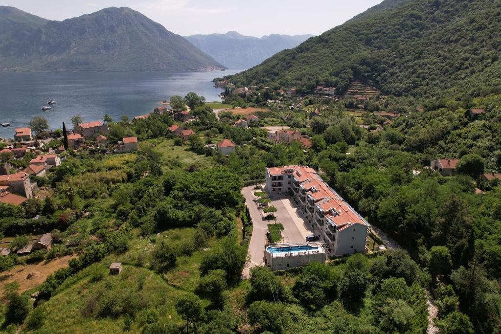 Green Bay Apartments Morinj - 8