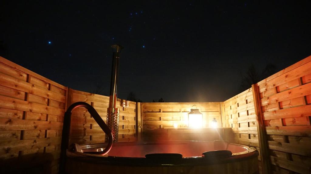 Fotografie z fotogalerie ubytování Romantischer POD - Gegen Aufpreis mit Hot Tub - Whirlpool & Sauna v destinaci Hohenberg an der Eger
