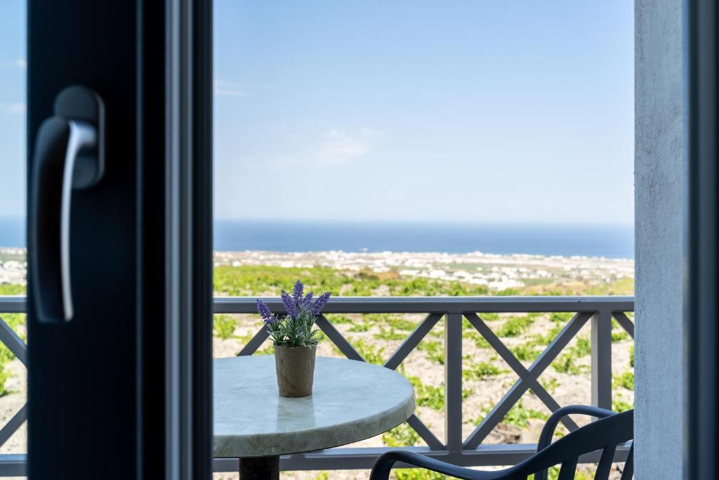 Balkon lub taras w obiekcie Ampelos Executive Houses
