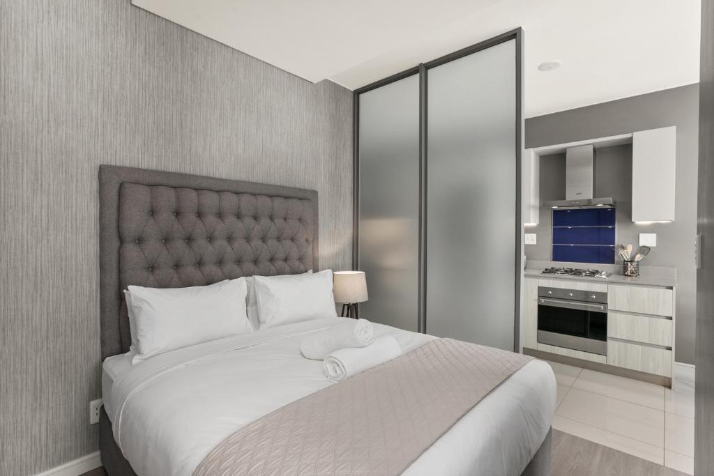 Easy Stay - The Median Rosebank - Studio