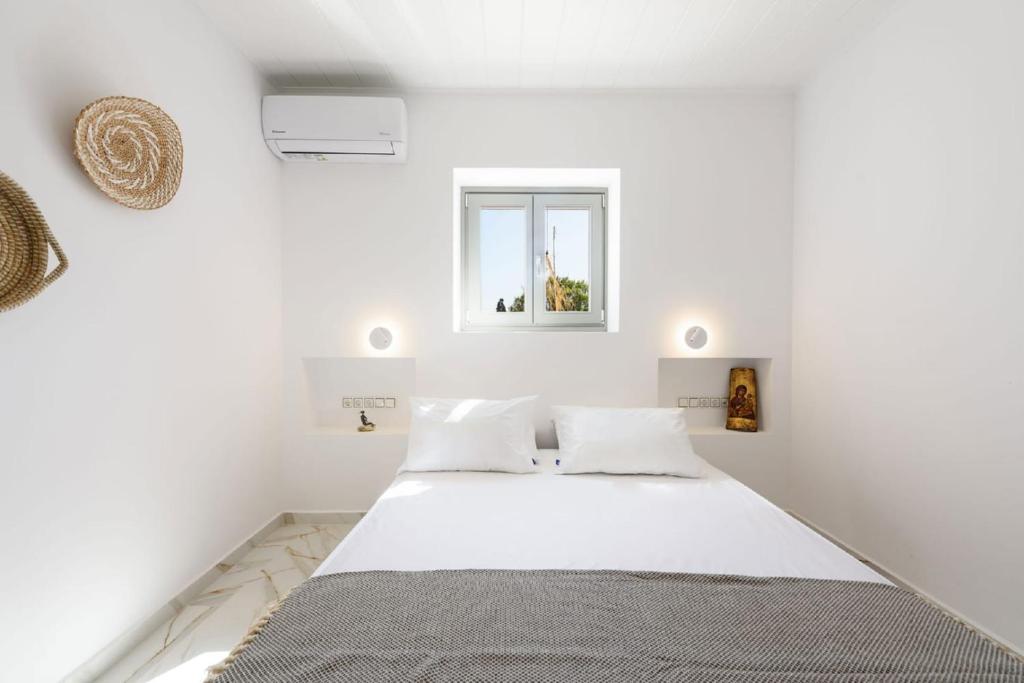Fotografia z galérie ubytovania 3bedroom Cycladic Villa Dorida with pool in Paros v destinácii Kampos Paros