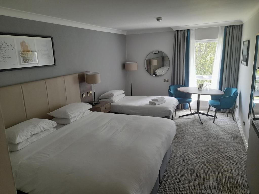 Eastwood Hall - 