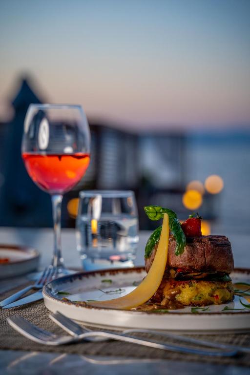 Kép Moyo Luxury Hotel & Beach szállásáról Torbában a galériában