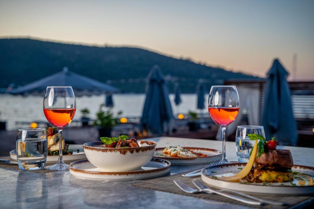 Kép Moyo Luxury Hotel & Beach szállásáról Torbában a galériában
