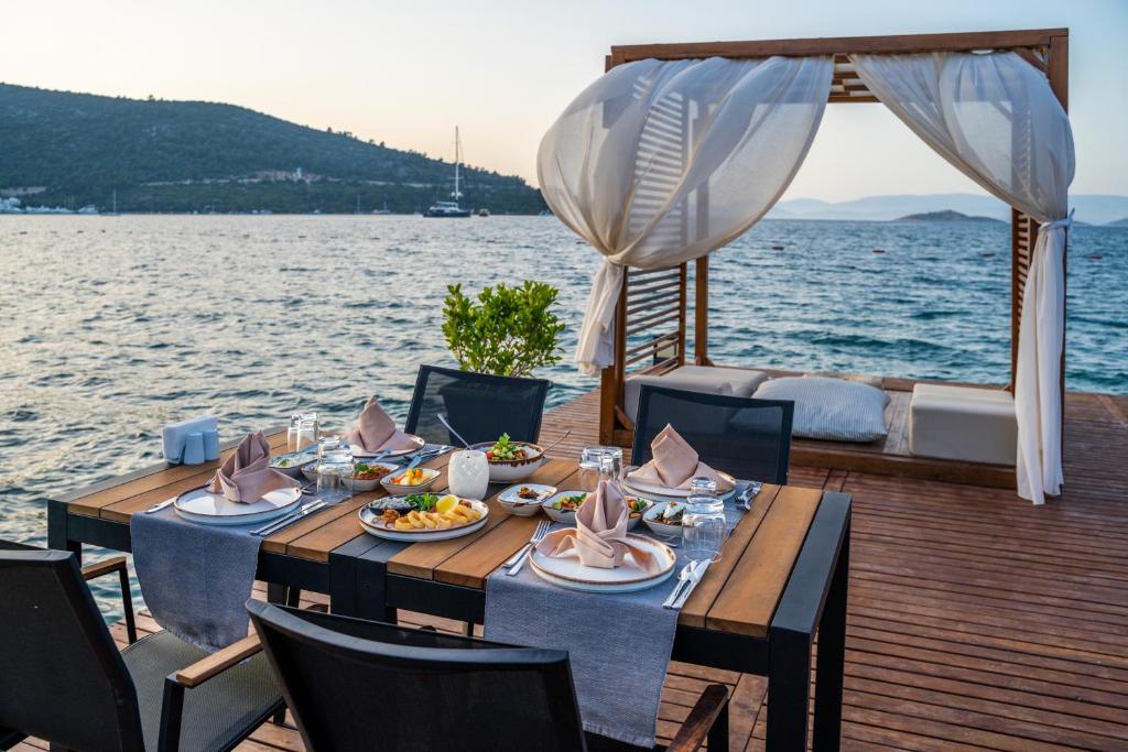 Kép Moyo Luxury Hotel & Beach szállásáról Torbában a galériában