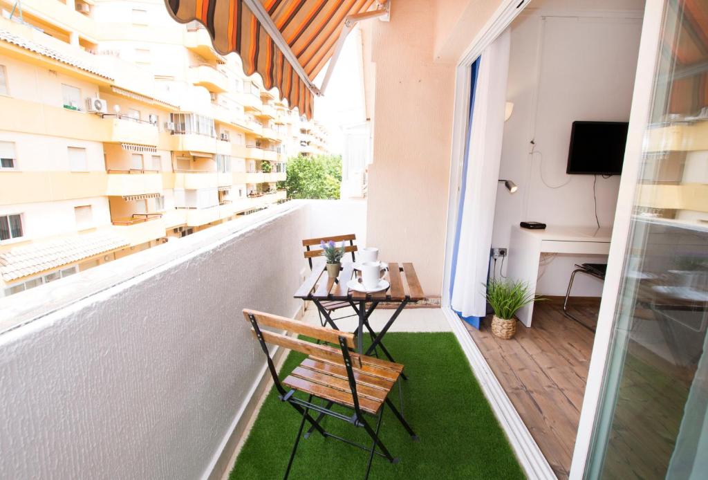 Balkón nebo terasa v ubytování Cosy Apartment Close to Sea, WiFi, Air Cond