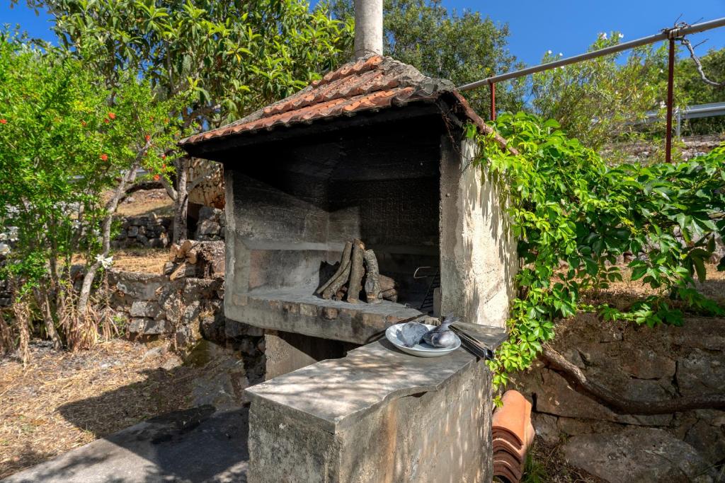 Fotografie z fotogalerie ubytování Holiday Home Sansevic v destinaci Stari Grad