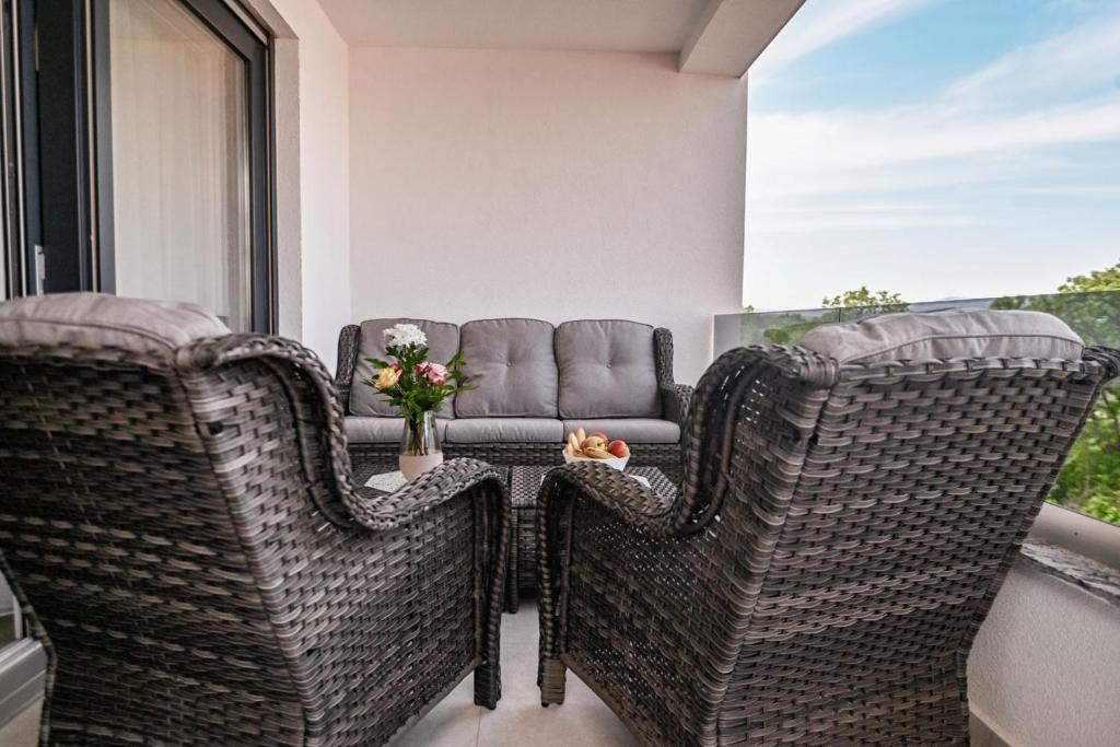 Posedenie v ubytovaní Luxury Apartment Nina with sea view