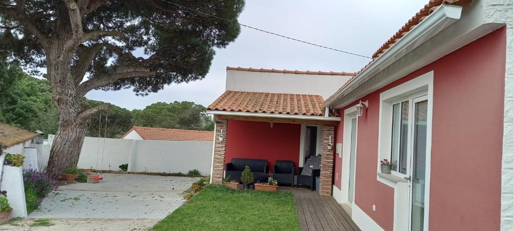 Casa de campo a 5 minutos da praia - Two-Bedroom House