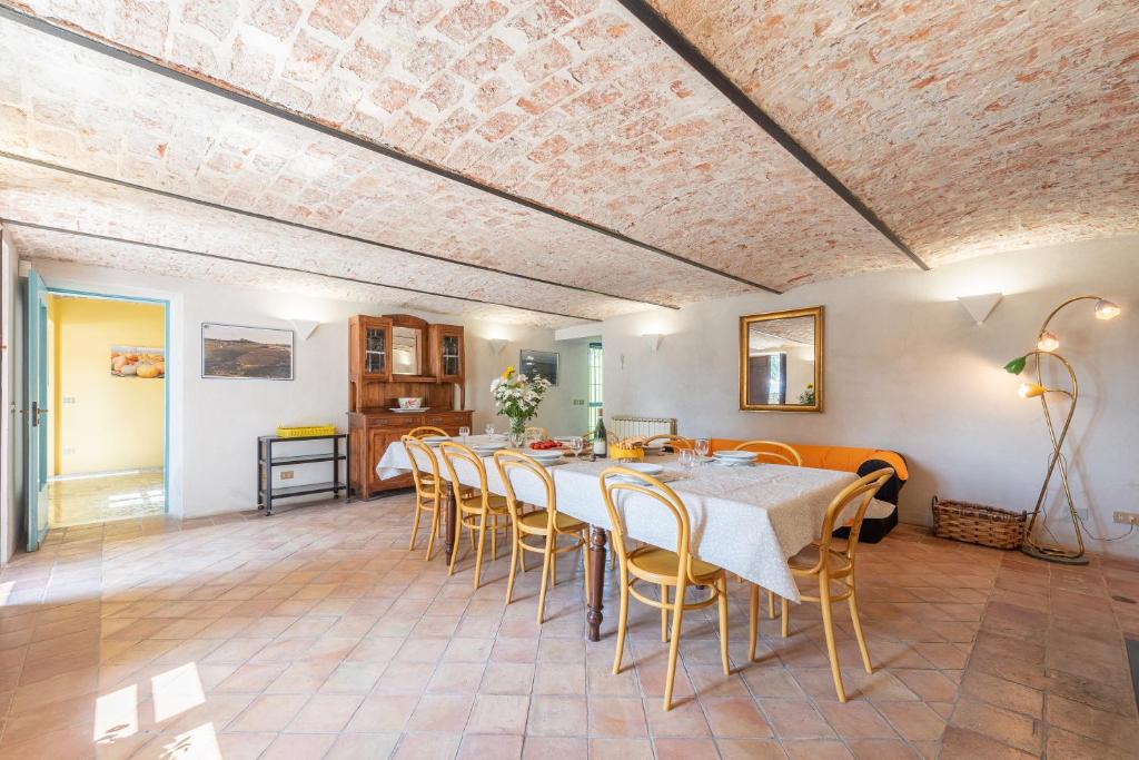 Zdjęcie z galerii obiektu cascina Abelloni w mieście Diano dʼAlba
