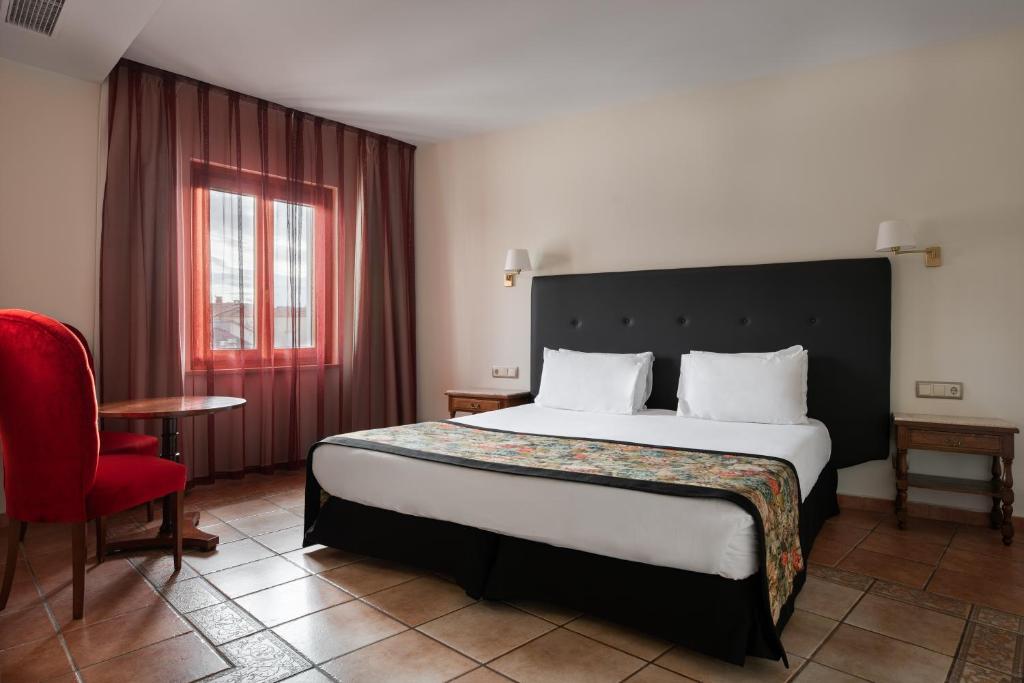 Dorma Alfonso VIII - Double Room With Extra Bed And Parking