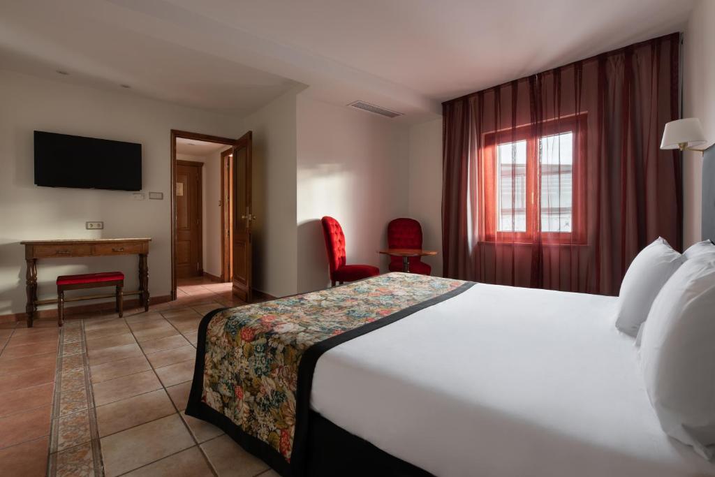 Exe Alfonso VIII, Plasencia – Updated 2023 Prices