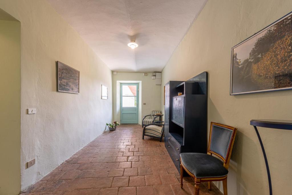 Telewizja i/lub zestaw kina domowego w obiekcie cascina Abelloni