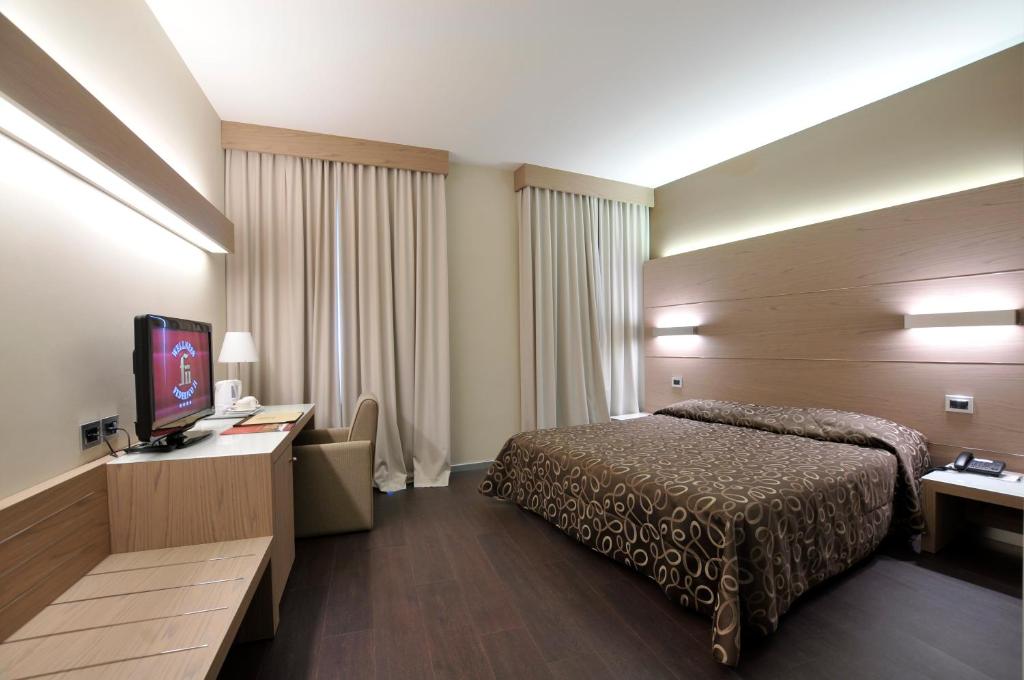 TV a/nebo společenská místnost v ubytování Hotel Federico II