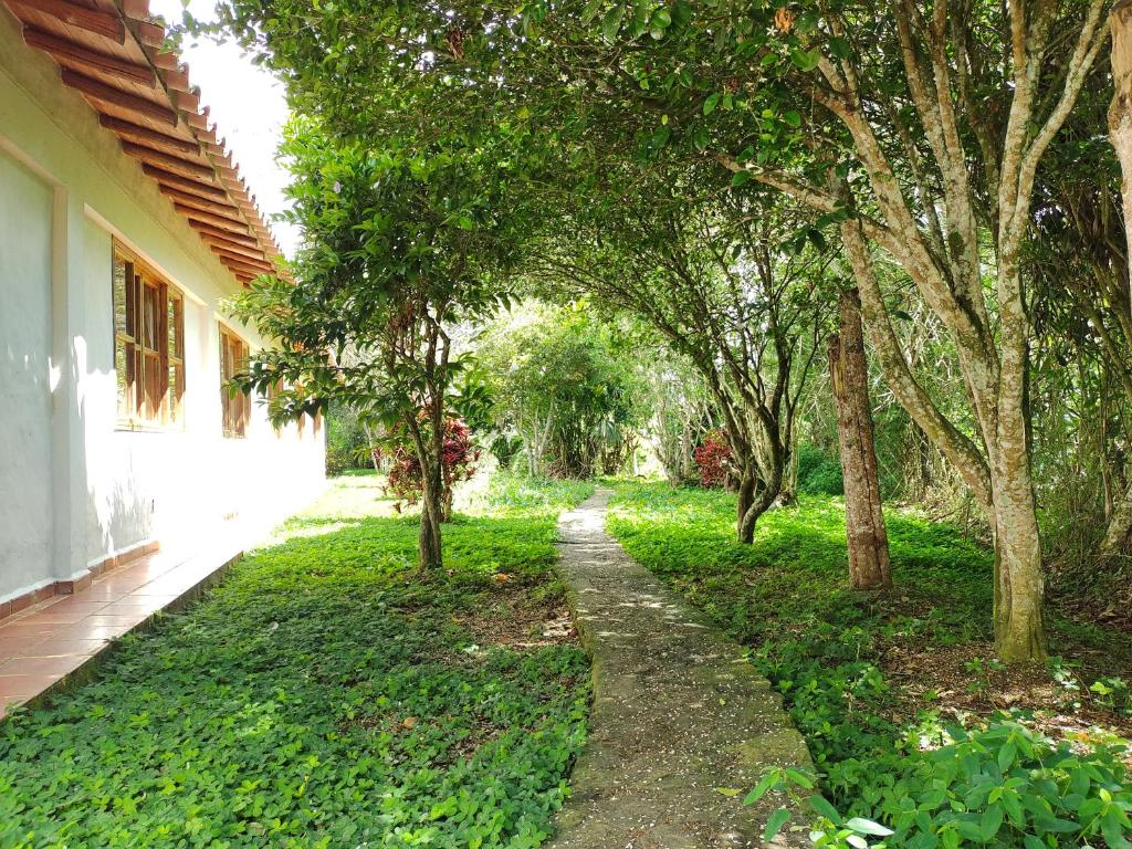 Jardí fora de Hotel Ecoposada Viña de Aldana