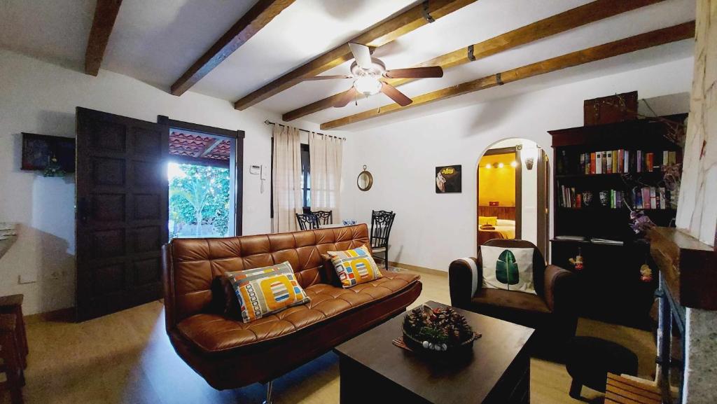 Posezení v ubytování Finca La Casita en entorno natural