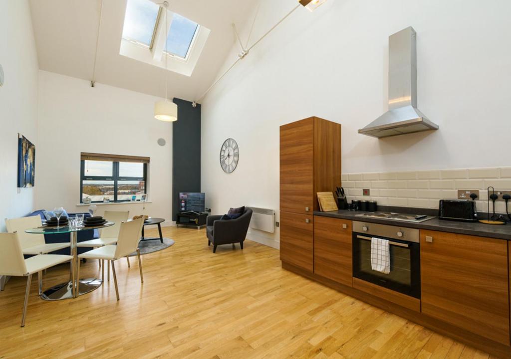 Apartment K Suites Barton Court, Warrington, UK