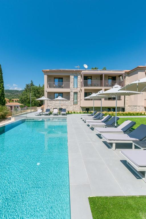 Bazén v ubytovaní Neoma Luxury Residence - Adults Only alebo v jeho blízkosti